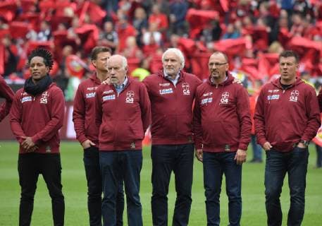 11.05.2019, Fussball GER, Saison 2018 2019, 1. Bundesliga, 33. Spieltag, Bayer 04 Leverkusen - FC Schalke 04, 40 Jahre Bundesliga Bayer 04 Leverkusen, v.re., Bernd Schneider, Andreas Thom. Sportdirektor Rudi Voeller, Rudi Völler (Bayer 04 Leverkusen), Physiotherapeut Dieter Trzolek, Christian Woerns DFL REGULATIONS PROHIBIT ANY USE OF PHOTOGRAPHS AS IMAGE SEQUENCES AND OR QUASI-VIDEO.