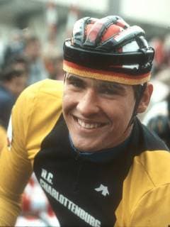 Radsport: Remig Stumpf Portrait im Trikot des R.C.Charlottenburg. Aufn. 01.05.1985.