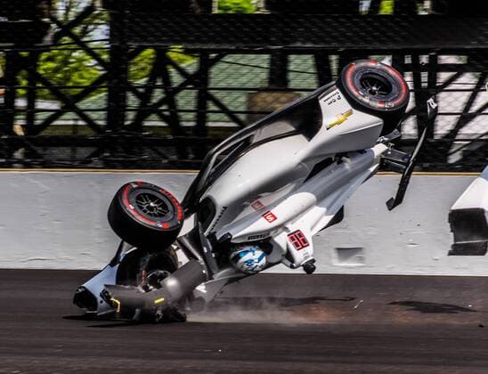 Sport Themen der Woche KW20 Sport Bilder des Tages Kyle Kaiser crashes exiting turn 3 during practice for the 2019 Indianapolis 500. Kaiser was unhurt, on May 17, 2019 in Indianapolis, Indiana.  IND2019051702 BILLxCOONS