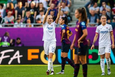 190518 Ada Hegerberg of Lyon celebrates after 2-0 during the UEFA Women s Champions League final match between Lyon and Barcelona on May 18, 2019 in Budapest. Photo: Jon Olav Nesvold BILDBYRAN kod JE 160443 Copyright: JONxOLAVxNESVOLD BB190518JE022