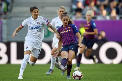 Fußball, Damen, CL Finale, Olympique Lyon - FC Barcelona (L-R) Dzsenifer Marozsan of Olympique Lyonnais women, Lieke Martens of FC Barcelona, Barca women during the UEFA Women s Champions League final match between Olympique Lyonnais women v FC Barcelona women on May 18, 2018 at Ferencvaros Stadium in Budapest, Hungary UEFA Women s Champions League 2018 2019 xVIxVIxImagesx xGerritxvanxKeulenxIVx 14495343