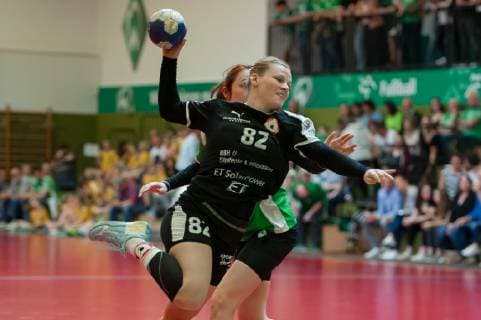 Rebecca Engelhardt (Kurpfalz Bären, 82) beim Wurf, Spielszene, Aktion, Action, 18.05.2019, Bremen, Handball, 2. Bundesliga Frauen, SV Werder Bremen - Kurpfalz Bären