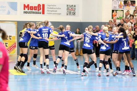 Siegesjubel bei HSG Blomberg-Lippe, HSG Blomberg-Lippe vs TuS Metzingen, Handball, 1. Frauen Bundesliga, 18.05.2019, HSG Blomberg-Lippe vs TuS Metzingen, 1. Bundesliga Frauen, 18.05.2019 Blomberg Copyright: xEIBNER JanxStrohdiekx EP_JSK