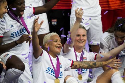 18th May 2019, Groupama Arena, Budapest, Hungary; UEFA Womens Champions League Final, Lyon versus Barcelona; Shanice Van De Sanden and the players of Lyon celebrate their victory  ActionPlus12135801 NikolaxKrstic