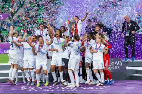 Olympique Lyon feiert den erneuten Titel; Jubel, celebration, 18.05.2019, Budapest, Fußball, Frauen, UEFA Women s Champions League, Olympique Lyon - FC Barcelona, Barca