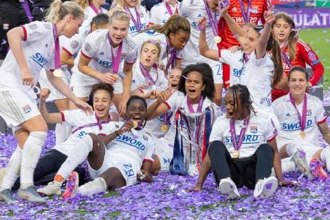 Olympique Lyon feiert den erneuten Titel; Jubel, celebration, 18.05.2019, Budapest, Fußball, Frauen, UEFA Women s Champions League, Olympique Lyon - FC Barcelona, Barca