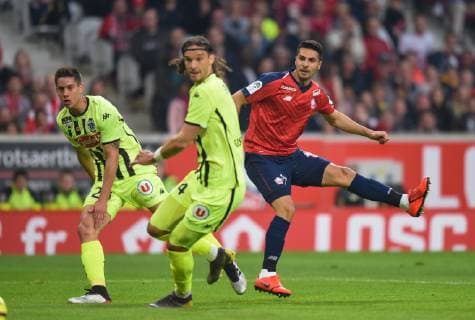 Zeki Celik ( LOSC ) - Mateo Pavlovic ( Angers ) FOOTBALL : Lille OSC vs Angers SCO - Ligue 1 - Lille - 18 05 2019 FedericoPestellini Panoramic 