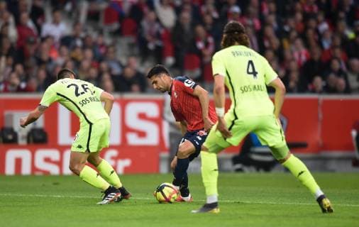 Zeki Celik ( LOSC ) - PELLENARD Theo ( Angers ) FOOTBALL : Lille OSC vs Angers SCO - Ligue 1 - Lille - 18 05 2019 FedericoPestellini Panoramic 