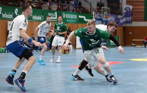 v.li.: Kevin Roch (EHV Aue), Patrick Gempp (DJK Rimpar Wölfe), Petr Slachta (EHV Aue) , 18.05.2019, Würzburg, DKB 2. Handball-Bundesliga, DJK Rimpar Wölfe - EHV Aue