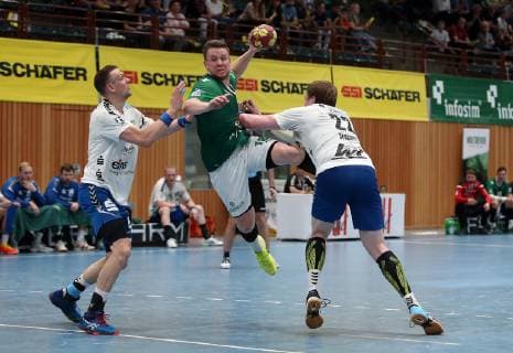 v.li.: Kevin Roch (EHV Aue), Steffen Kaufmann (DJK Rimpar Wölfe), Petr Slachta (EHV Aue), 18.05.2019, Würzburg, DKB 2. Handball-Bundesliga, DJK Rimpar Wölfe - EHV Aue