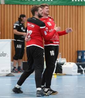 v.li.: Max Brustmann (DJK Rimpar Wölfe), Andreas Wieser (DJK Rimpar Wölfe), 18.05.2019, Würzburg, DKB 2. Handball-Bundesliga, DJK Rimpar Wölfe - EHV Aue