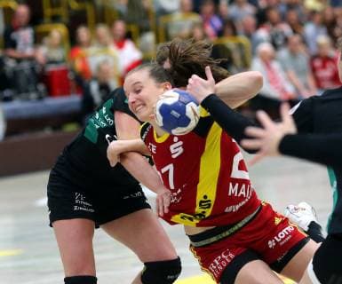 lsp - 1. Handball-Bundesliga - Saison 2018-2019 - HSG Bensheim vs VfL Oldenburg - 18.05.2019 - Bensheim v. l. Julia Maidhof Bensheim Aktion, Zweikampf -