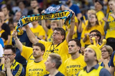 Basketball Berlin 18.05.2019 easyCredit-BBL 1. Bundesliga Saison 2018 2019 Playoffs Viertelfinale Spiel 1 Alba Berlin - ratiopharm Ulm Alba Fans
