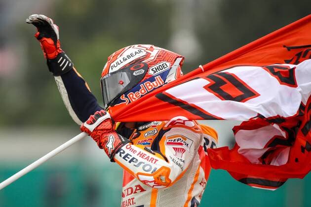 Sport Themen der Woche KW20 MOTORCYCLE - MotoGP, GP of France LE MANS,FRANCE,19.MAY.19 - MOTORSPORTS, MOTORCYCLE - MotoGP, Circuit Bugatti. Image shows the rejoicing of Marc Marquez (ESP Honda). GEPAxpictures xMaticxKlansek
