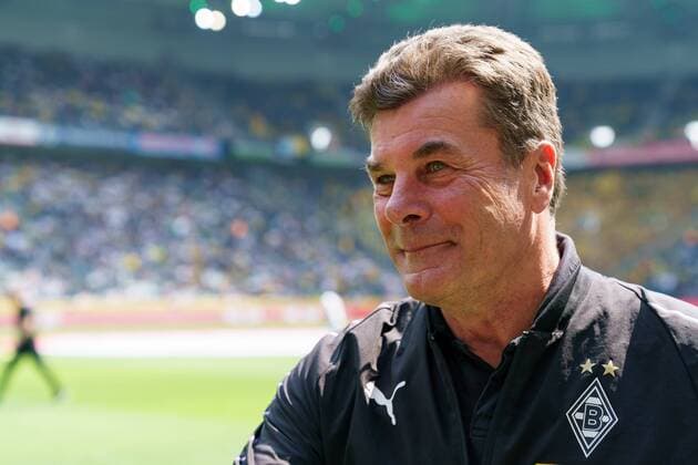 Moenchengladbach, Germany 18.05.2019, 1. Bundesliga, 34. Spieltag, Borussia Moenchengladbach - BV Borussia Dortmund, Trainer Dieter Hecking (BMG) Schaut, looks on (Alex Gottschalk DeFodi.eu) DFL REGULATIONS PROHIBIT ANY USE OF PHOTOGRAPHS AS IMAGE SEQUENCES AND OR QUASI-VIDEO. Defodi-Moenchengladbach, Germany 18.05.2019, 1. Bundesliga, 34. Spieltag, Borussia Moenchengladbach - BV Borussia Dortmund, Trainer Dieter Hecking (BMG) Schaut, looks on ( ) DFL REGULATIONS PROHIBIT ANY USE OF PHOTOGRAPHS AS IMAGE SEQUENCES AND OR QUASI-VIDEO. Defodi-01001212814 DeFodi001 *** Moenchengladbach, Germany 18 05 2019, 1 Bundesliga, 34 matchday, Borussia Moenchengladbach BV Borussia Dortmund, coach Dieter Hecking BMG Schaut, looks on Alex Gottschalk DeFodi eu DFL REGULATIONS PROHIBIT ANY USE OF PHOTOGRAPHS AS IMAGE SEQUENCES AND OR QUASI VIDEO Defodi Moenchengladbach, Germany 18 05 2019, 1 Bundesliga, 34 Spieltag, Borussia Moenchengladbach BV Borussia Dortmund, coach Dieter Hecking BMG Schaut, looks on DFL REGULATIONS PROHIBIT ANY USE OF PHOTOGRAPHS AS IMAGE SEQUENCES AND OR QUASI VIDEO Defodi 01001212814 DeFodi001