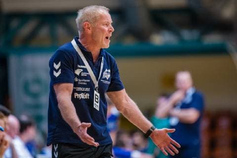 Trainer Uwe Jungandreas (Dessau-Rosslauer HV 06) waehrend der Begegnung in der Handball 2. Bundesliga (Herren) - Saison 2018-2019 zwischen Dessau-Rosslauer HV 06 und TSV Bayer Dormagen in der Anhalt Arena am 19. May 2019 in Dessau-Rosslau, Sachsen Anhalt, Deutschland