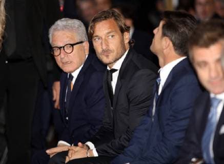 Photo Marco Bucco LaPresse May 20, 2019 Firenze , Italy soccer Awards & x201c;Hall of Fame& x201d; - 500 Hall, Palazzo Vecchio. In the pic: Francesco Totti and Antonio Matarrese  Copyright: xMarcoxBucco LaPressex