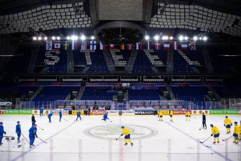 Handball EM 2022, Sportstätte in der Slowakei, Steel Arena in Kosice 190523 General view of team Sweden at a practice session during the 2019 IIHF Ice hockey, Eishockey World Championship, WM, Weltmeisterschaft on May 23, 2019 at Steel Arena in Kosice. Photo: Joel Marklund BILDBYRAN kod JM 87955 Copyright: JOELxMARKLUND BB190523JM001