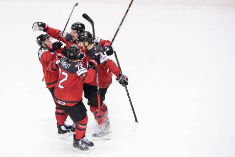 190523 Jonathan Marchessault, Mark Stone, Thomas Chabot and Damon Severson of Canada celebrates 2-2 during the 2019 IIHF Ice hockey, Eishockey World Championship, WM, Weltmeisterschaft quarterfinal game between Canada and Switzerland on May 23, 2019 in Kosice. Photo: Joel Marklund BILDBYRAN kod JM 87956 Copyright: JOELxMARKLUND BB190523JM036