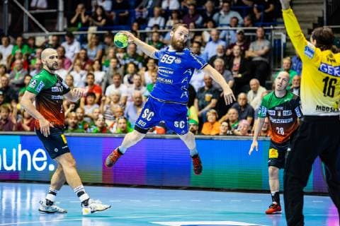 Zeljko Musa 2 (SC Magdeburg), Moritz Preuss 69 (VfL Gummersbach) am Ball, Robert Weber 28 (SC Magdeburg), Jannick Green Krejberg 16 (SC Magdeburg) waehrend der Saison 2018-2019 in der 1. Handball Bundesliga (Herren) zwischen SC Magdeburg und VfL Gummersbach in der GETEC Arena am 23. May 2019 in Magdeburg, Sachsen Anhalt (Saxony Anhalt), Deutschland (Germany)