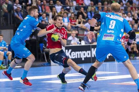 Stuttgart, Deutschland 23. Mai 2019: HBL - 18 19 - TVB 1898 Stuttgart vs. SG Flensburg-Handewitt v.li. Tobias Schimmelbauer (Stuttgart), Magnus Abelvik Rod Roed (Flensburg), Manuel Spaeth (Stuttgart) Stuttgart Porsche Arena Baden-Württemberg Deutschland