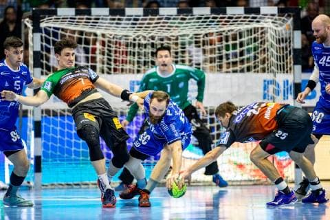 Justus Kluge 7 (SC Magdeburg), Moritz Preuss 69 (VfL Gummersbach), Marko Bezjak 25 (SC Magdeburg) waehrend der Saison 2018-2019 in der 1. Handball Bundesliga (Herren) zwischen SC Magdeburg und VfL Gummersbach in der GETEC Arena am 23. May 2019 in Magdeburg, Sachsen Anhalt (Saxony Anhalt), Deutschland (Germany)