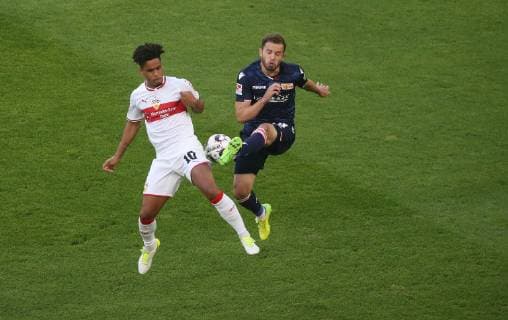 Relegation 2019 VfB Stuttgart - 1. FC Union Berlin Deutschland, Stuttgart, 23.05.2019, Fussball, Bundesliga, Saison 2018 2019, Relegation 2019 VfB Stuttgart - 1. FC Union Berlin: ,v. li. Daniel Didavi ( VFB), Ken Reichel ( Un Berlin). DFL DFB REGULATIONS PROHIBIT ANY USE OF PHOTOGRAPHS AS IMAGE SEQUENCES AND OR QUASI-VIDEO.