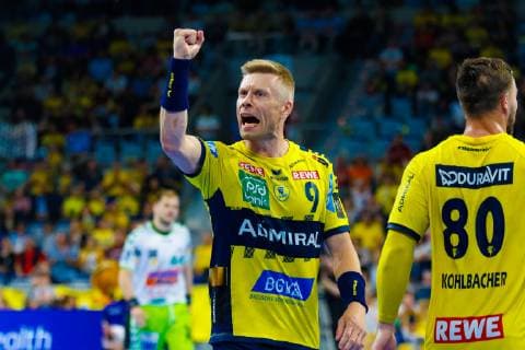 Sport Bilder des Tages Rhein Neckar Loewen - Frisch Auf! Göppingen Rhein Neckar Loewe Gudjon Valur Sigurdsson (Nr.9) jubelt -beim Bundesliga Spiel der Rhein Neckar Löwen gegen Frisch Auf! Göppingen am 23.05.2019. Mannheim. 23.05.19 Handball 32. Spieltag , Mannheim Baden Wuerttemberg Deutschland SAP Arena