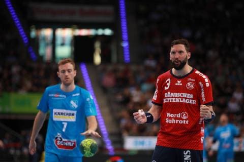 Tobias Karlsson (SG Flensburg - Handewitt) schwoert den Torhueter auf den 7m ein TVB 1898 Stuttgart - SG Flensburg - Handewitt, DKB 1. Handball Bundesliga am 23. 05. 2019 Stuttgart Copyright: xEIBNER Benjamin_Laux EP_BLU
