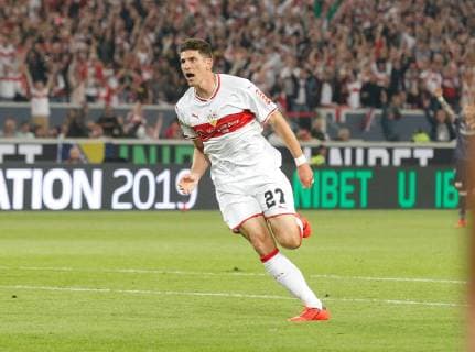 Torjubel 2:1 Stuttgart, Torschüze Mario Gomez (VfB) . VfB Stuttgar-UnionBerlin . Stuttgart, GER, 23.05.2019, Relegation Hinspiel Fussball-Bundesliga 2018-2019.