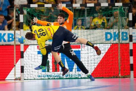 Rhein-Neckar-Loewen - Goeppingen Mannheim, Deutschland 23. Mai 2019 Handball Bundesliga; 31. Spieltag, in der SAP-Arena. Jannik Kohlbacher (Loewen) bneim Torwurf