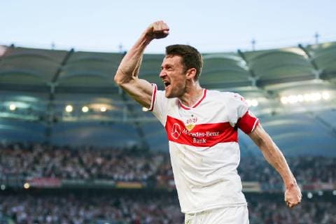 Christian Gentner (VfB Stuttgart) jubelt nach seinem Tor zum 1:0 DFB regulations prohibit any use of photographs as image sequences and or quasi-video. GER, Fussball, 1. Bundesliga Relegation, VfB Stuttgart - Union Berlin, 20.04.2019 Stuttgart Copyright: xEIBNER TomxWellerx EP_EER