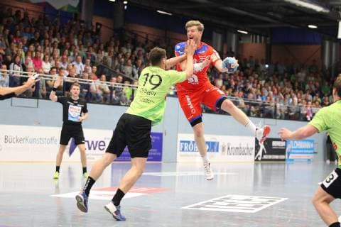 Lars Friedrich (HBW Balingen-Weilstetten 10) gegen Yannick Draeger (TV Emsdetten 19)(links) , TV Emsdetten vs HBW Balingen-Weilstetten, Handball, 2. Bundesliga, 24.05.2019, TV Emsdetten vs HBW Balingen-Weilstetten, Handball, 2. Bundesliga, 24.05.2019 Emsdetten Copyright: xEIBNER JanxStrohdiekx EP_JSK