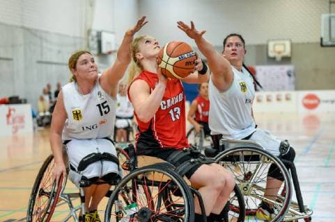 Nations Cup Cologne: Deutschland vs. Kanada, 24.05.2019 Barbara Gross (Team Deutschland 15), Kady Dandeneau (Team Kanada 13), Nations Cup Cologne: Deutschland vs. Kanada am 24.05.2019 im Sporthalle Bergischer Ring, Koeln (Nordrhein-Westfalen)