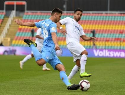 Fussball, Herren, Saison 2018 2019, Finale im Berliner AOK-Landespokal, Tennis Borussia - FC Viktoria 1889 Berlin, v. l. Patrick Wolfgang Kapp (FC Viktoria 89 Berlin), Rifat Gelici (TeBe, Tennis Borussia), 25.05. 2019, Copyright: xMatthiasxKochx