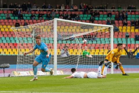 Fussball Berlin 25.05.2019 Finale im AOK-Landespokal Berlin 2018 2019 Tennis Borussia Berlin (weiß) - FC Viktoria 1889 Berlin (blau) Jubel nach dem Tor zum 0:1 durch Rafael Brand