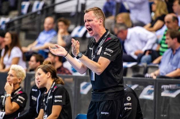 Thueringer HC - TuS Metzingen Fuhr, Andre (Trainer TuS Metzingen) beim Spiel des DHB-Pokal Olymp FINAL4 Thueringer HC - TuS Metzingen. Stuttgart. 25.05.19 Handball DHB-Pokal , Stuttgart Baden Wuerttemberg Deutschland Porsche Arena