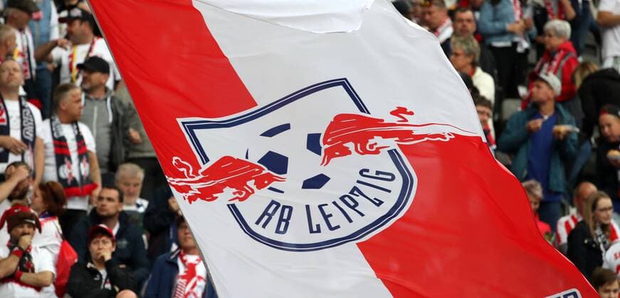 RB Leipzig - Bayern Muenchen Fussball DFB Pokal Finale Berlin, 25.05.2019, Fussball, DFB-Pokal, Finale , Rasenballsport Leipzig vs. FC Bayern München , Im Bild; Fans von RB Leipzig. , Gemäß den Vorgaben der DFB Deutscher Fussballbund ist es untersagt, in dem Stadion und oder vom Spiel angefertigte Fotoaufnahmen in Form von Sequenzbildern und oder videoähnlichen Fotostrecken zu verwerten bzw. verwerten zu lassen. ,