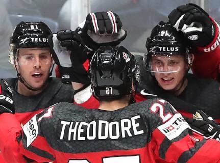 Eishockey, WM, Halbfinale, Kanada - Tschechien BRATISLAVA, SLOVAKIA - MAY 25, 2019: Canada s players celebrate scoring in the 2019 IIHF Ice hockey, Eishockey World Championship, WM, Weltmeisterschaft semifinal match against the Czech Republic at Ondrej Nepela Arena. Alexander Demianchuk TASS  TS0ACB2F