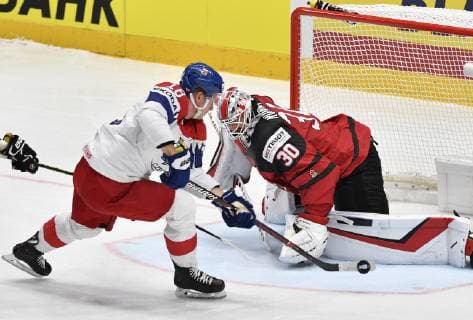 From left Czech ONDREJ PALAT and goalie MATT MURRAY of Canada in action during the Ice hockey, Eishockey World Championships semifinal match between Czech Republic and Canada in Bratislava, Slovakia, Saturday, May 25, 2019. (CTKxPhoto VitxSimanek) CTKPhotoP201905250545801  _VI29676