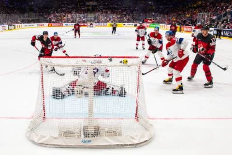 190525 Thomas Chabot of Canada scores 5-0 behind goaltender Patrik Bartosak of Czech Republic during the 2019 IIHF Ice hockey, Eishockey World Championship, WM, Weltmeisterschaft semifinal game between Canada and Czech Republic on May 25, 2019 in Bratislava. Photo: Joel Marklund BILDBYRAN kod JM 87960 Copyright: JOELxMARKLUND BB190525JM083