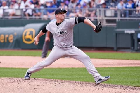 May 25, 2019: New York Yankees relief pitcher Luis Cessa (85) throws a pitch in the bottom of the ninth inning during the first game of a double header in the American League game between the New York Yankees and the Kansas City Royals held at Kaufmann Stadium in Kansas City, MO CSM MLB, Baseball Herren, USA 2019: Yankees vs Royals May 25 - ZUMAc04_ 20190525_zaf_c04_069 Copyright: xRichardxUlreichx