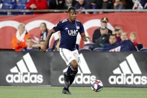 FOXBOROUGH, MA - MAY 25: New England Revolution forward Cristian Penilla (70) breaks away during a match between the New England Revolution and DC United on May 25, 2019, at Gillette Stadium in Foxborough, Massachusetts. (Photo by Fred Kfoury III Icon Sportswire) SOCCER: MAY 25 MLS, Fussball Herren, USA - DC United at New England Revolution Icon482190525028