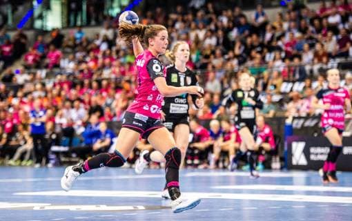 TuS Metzingen - SV Union Halle-Neustadt Vollebregt, Kelly (TuS Metzingen 31) beim Spiel des DHB-Pokal Olymp FINAL4 TuS Metzingen vs. SV Union Halle-Neustadt. Stuttgart. 26.05.19 Handball DHB-Pokal , Stuttgart Baden Wuerttemberg Deutschland Porsche Arena