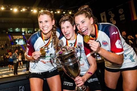 Thueringer HC - SG BBM Bietigheim Freude bei: Stolle, Alicia (Thueringer HC 17) Grossmann, Ina (Thueringer HC 21) Boelk, Emily (Thueringer HC 20) beim Spiel des DHB-Pokal Olymp FINAL4 Thueringer HC - SG BBM Bietigheim. Stuttgart. 26.05.19 Handball DHB-Pokal , Stuttgart Baden Wuerttemberg Deutschland Porsche Arena
