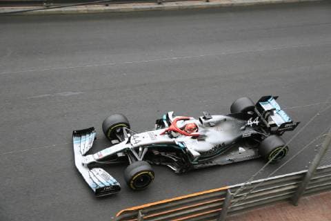 Lewis Hamilton, Mercedes auf der Avenue dÂ Ostende von der Ste Devote-Kuve Richtung Kasino, Formel 1 Grand Prix, Fürstentum Monaco, Cote dÂ Azur Mittelmeer