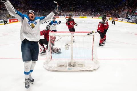 Eishockey WM, Finale, Kanada - Finnland 190526 Marko Anttila of Finland celebrates after scoring 1-1 during the 2019 IIHF Ice hockey, Eishockey World Championship, WM, Weltmeisterschaft gold medal game between Canada and Finland on May 26, 2019 in Bratislava. Photo: Joel Marklund BILDBYRAN kod JM 87962 Copyright: JOELxMARKLUND BB190526JM081