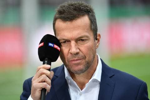 Lothar MATTHAEUS (Sky Fussballexperte), mit Mikrofon. Einzelbild,angeschnittenes Einzelmotiv,Portraet,Portrait,Porträt. Fussball,Saison 2018 19, DFB Pokal Finale RB Leipzig (L) - FC Bayern Muenchen (M) 0-3, im Olympiastadion in Berlin am 25.05.2019.