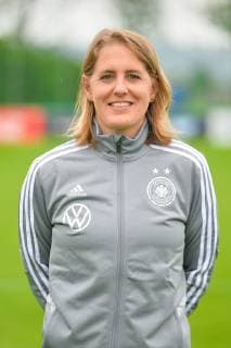 Co-Trainerin Britta Carlson Grassau, Deutschland, 27.05.2019, 27.05.2019, Grassau, Fussball, Fototermin DFB-Frauen, DFB DFL REGULATIONS PROHIBIT ANY USE OF PHOTOGRAPHS AS IMAGE SEQUENCES AND OR QUASI-VIDEO.
