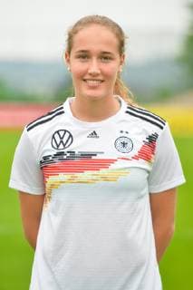 Sydney Lohmann Grassau, Deutschland, 27.05.2019, 27.05.2019, Grassau, Fussball, Fototermin DFB-Frauen, DFB DFL REGULATIONS PROHIBIT ANY USE OF PHOTOGRAPHS AS IMAGE SEQUENCES AND OR QUASI-VIDEO.